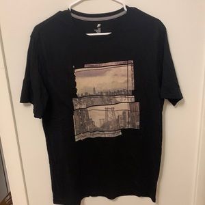 J Ferrar men’s graphic tee. Medium. Like new condition